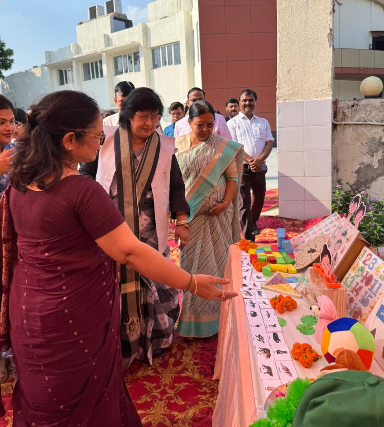 उ.प्र. सरकार द्वारा जनपद गाजियाबाद में हिन्दी भवन, लोहिया नगर में आंगनबाडी कार्यकत्र्रियों/सहायिकाओं, स्वयं सहायता समूह की महिलाओं तथा आशा कार्यकर्ताओं के साथ सातवें राष्ट्रीय पोषण माह सितम्बर, 2024 में पोषण माह का आयोजन