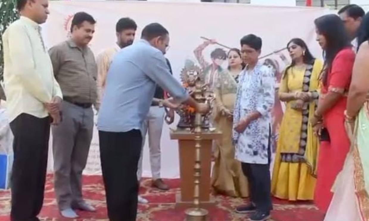 एच आर आई टी विश्वविद्यालय में गरबा उत्सव का भव्य आयोजन